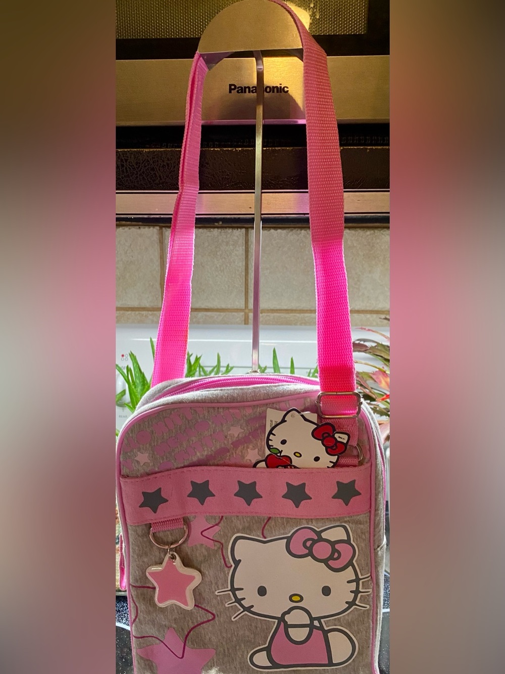 Sanrio Hello Kitty crossbody gray heathered fabric with pink star keychain